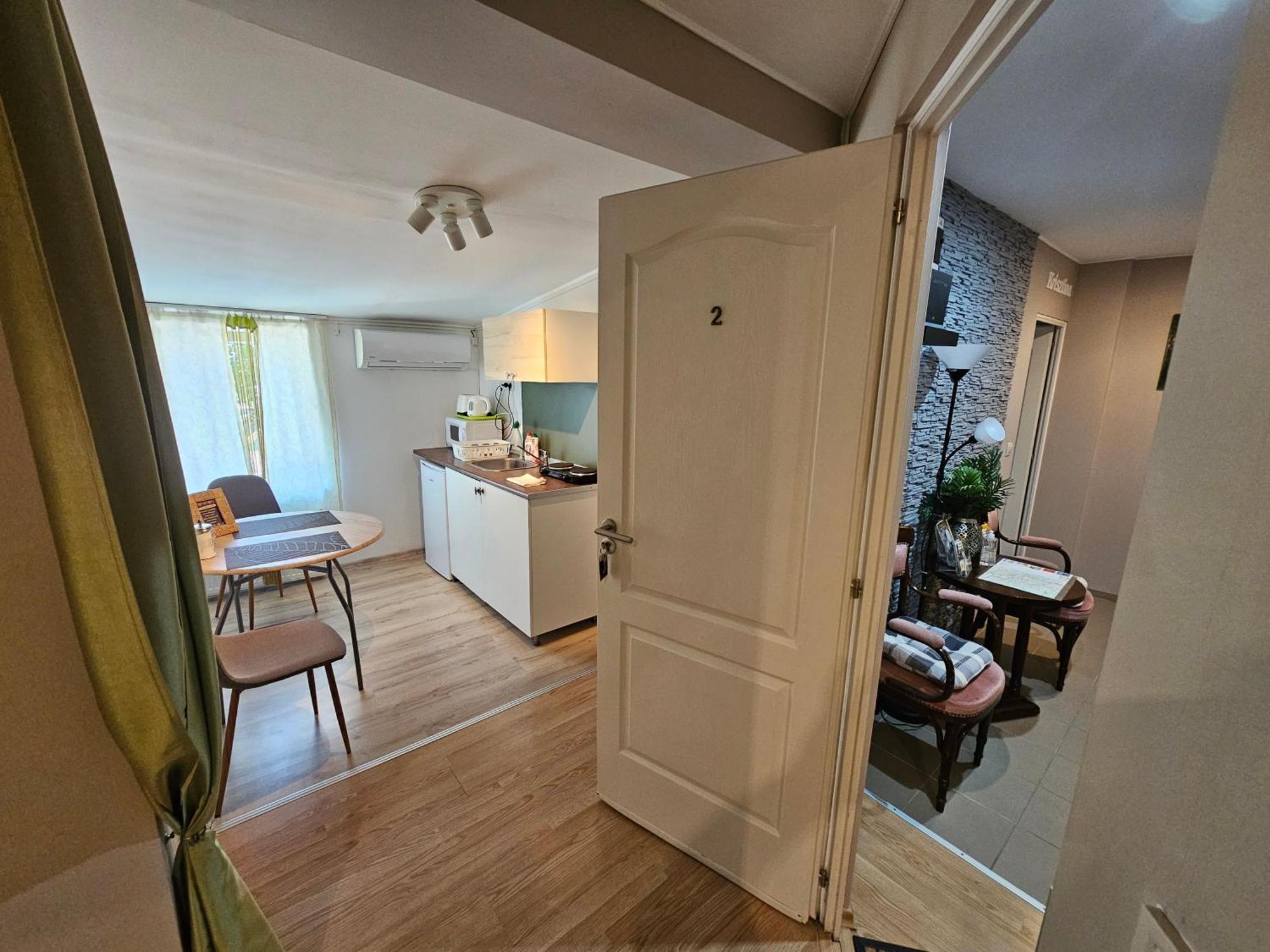 Apartament Hedi Vendeghaz Eger Zewnętrze zdjęcie